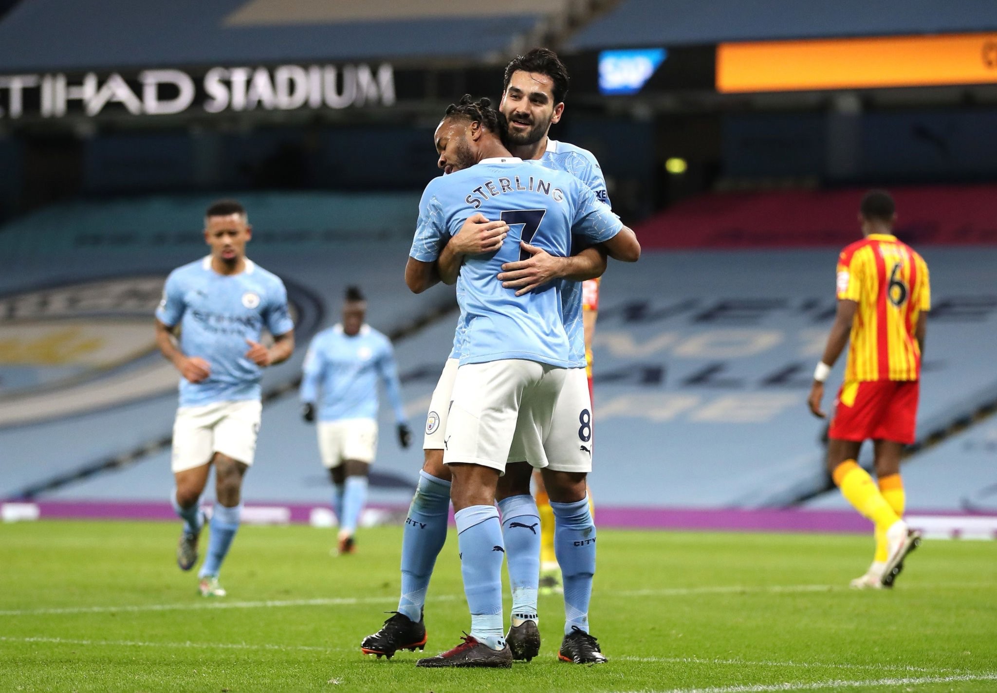 仍可能给凯 仍可能给凯